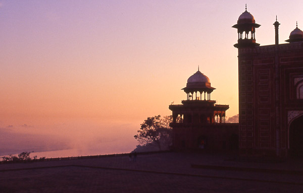 Romantische Reisen nach Indien, Myanmar, Sri Lanka, Vietnam, Kambodscha, Thailand oder Indonesien